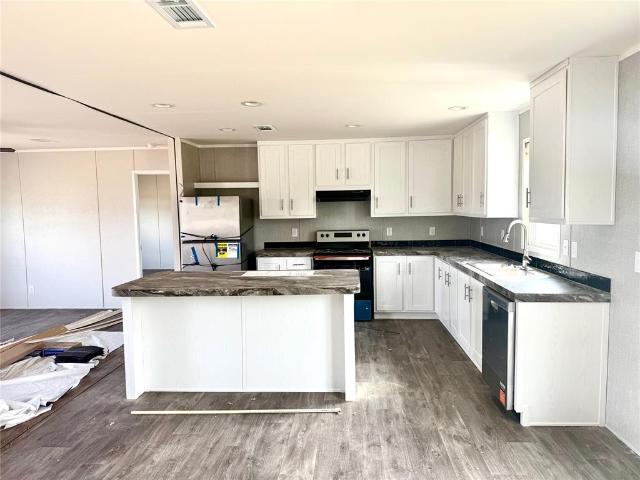 House for sale in Yukon, Oklahoma