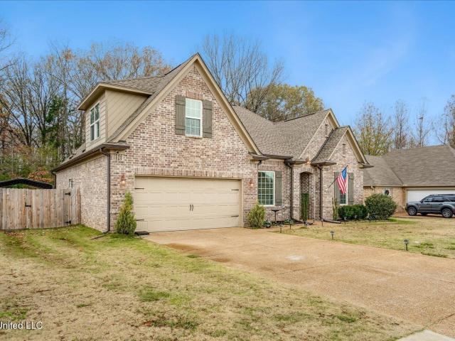 House for sale in Nesbit, Mississippi