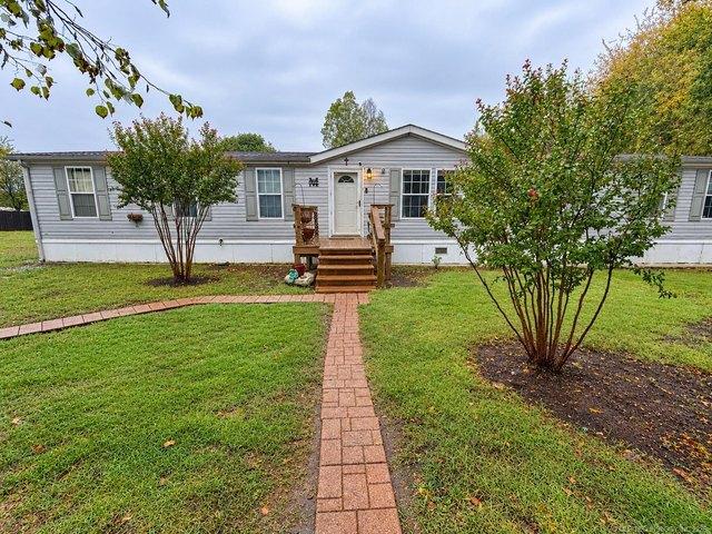 House for sale in Mounds, Creek County