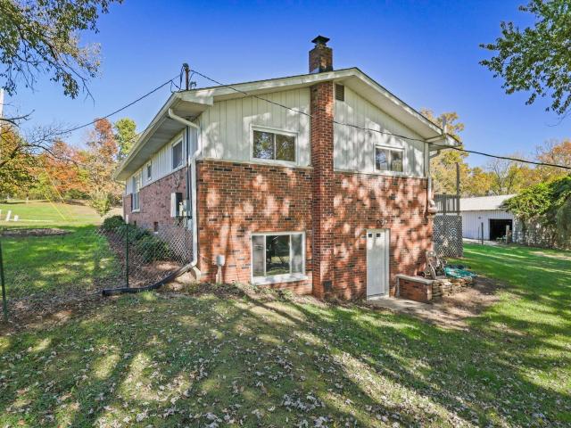House for sale in Stanford, Bloomington