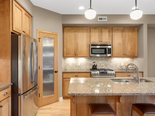 Townhouse for sale in Lake Elmo, Minnesota