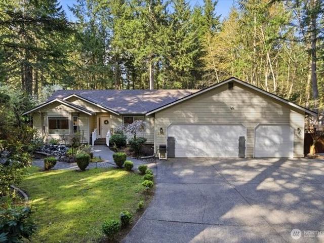 House for sale in Fox Island, Washington