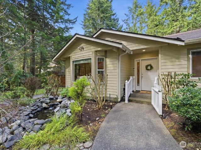 Property for sale in Fox Island, Washington