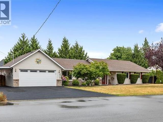 House for sale in Parksville, British Columbia