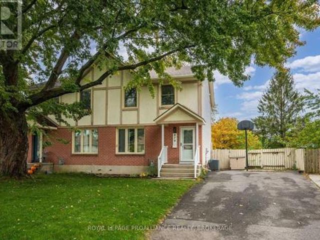 House for sale in Sutton Mills, Kingston