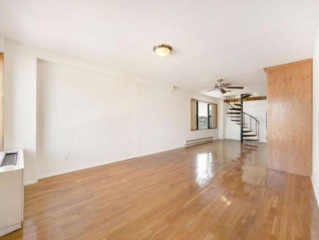 Condo for sale in Elmhurst