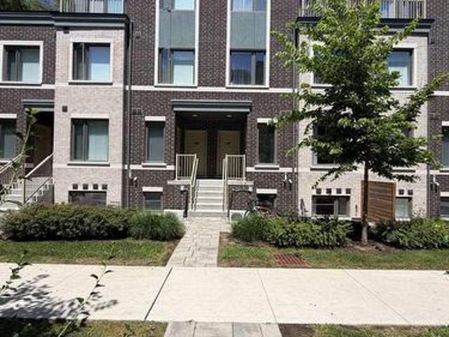 Townhouse for sale in Woburn, Ontario