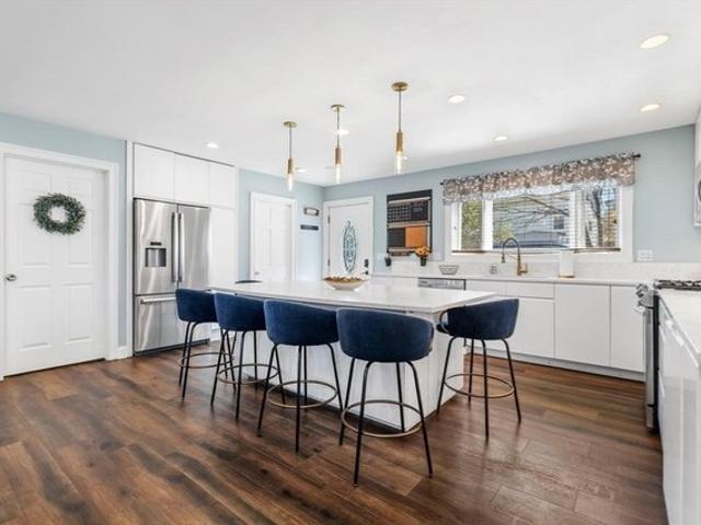 Condo for sale in Franklin, Massachusetts