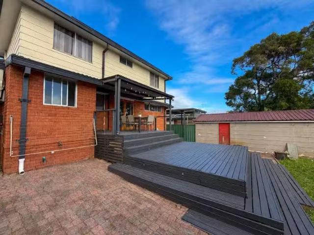House for rent in Cambridge Park, Sydney