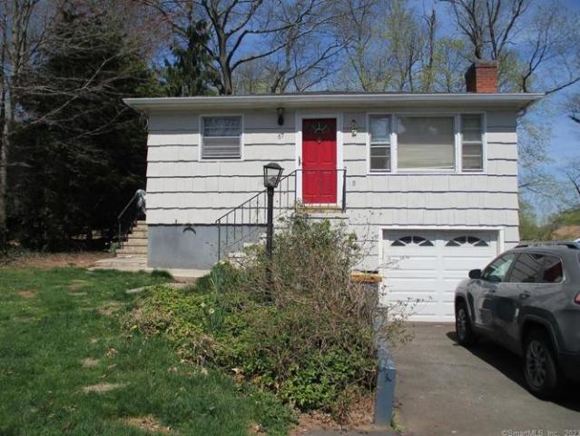 House for sale in Hamden, Connecticut