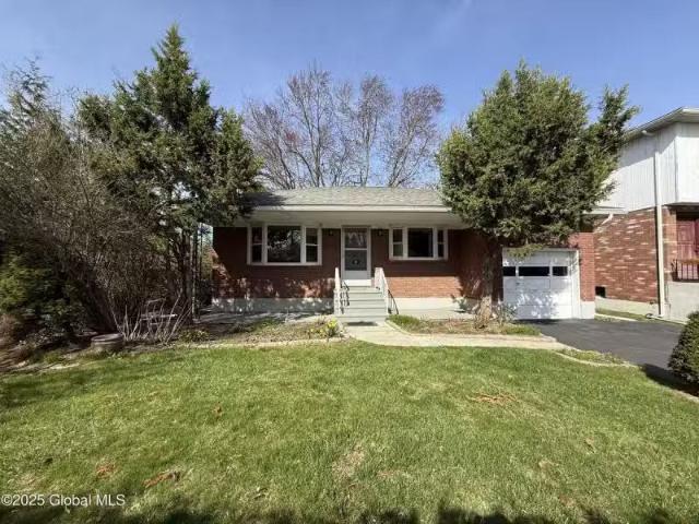 House for rent in Albany