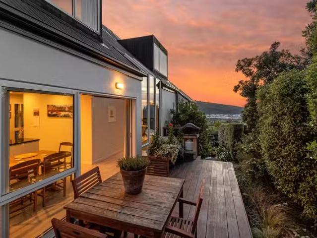 House for sale in Chaslands, Canterbury