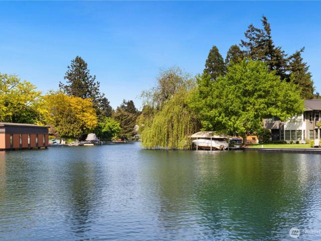 House for sale in Bellevue, Washington
