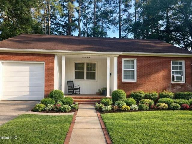 House for sale in Grenada, Mississippi