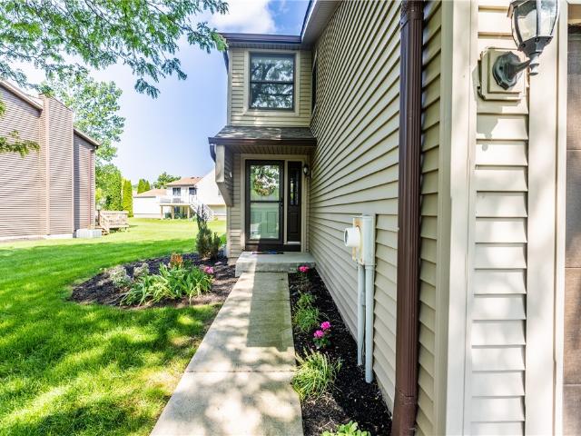 Townhouse for sale in Penfield