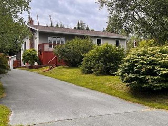 House for sale in Mobile, Newfoundland And Labrador