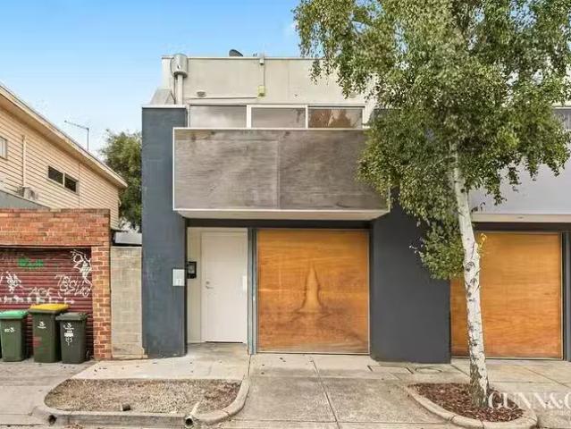 House for rent in Newport