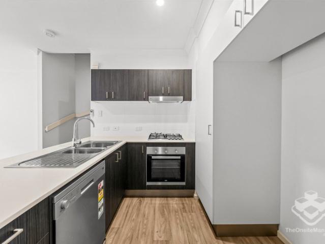 Townhouse for sale in Toombul, Queensland