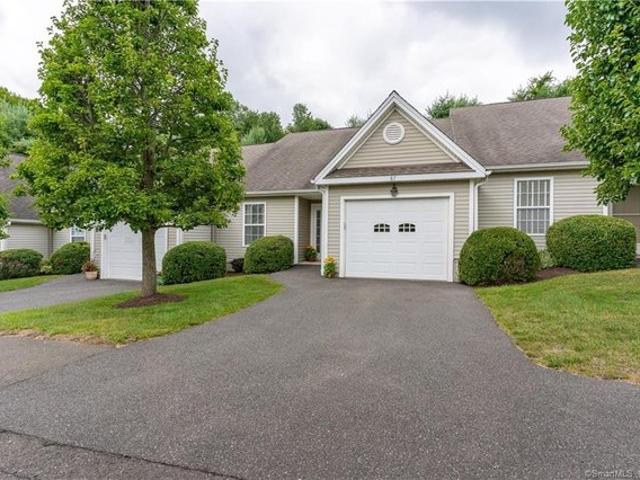 Townhouse for sale in Newtown, Connecticut