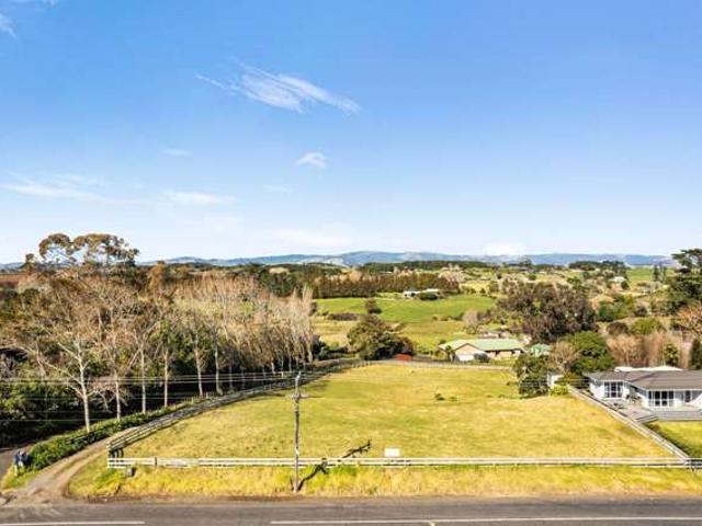 House for sale in Awhitu, Oroua County