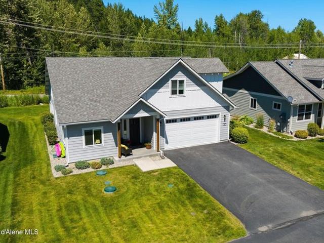 House for sale in Dover, Idaho
