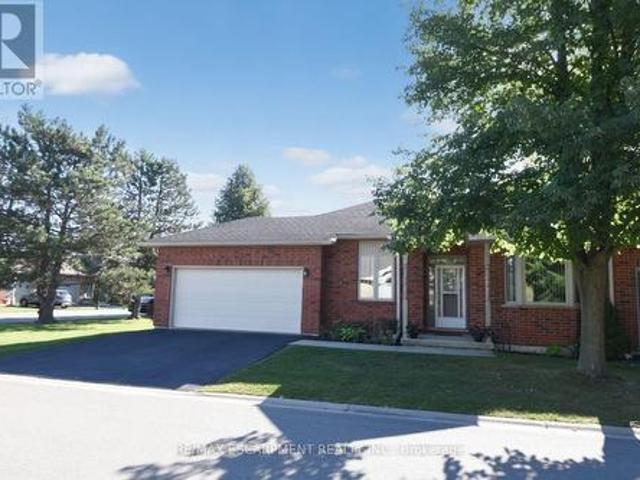 House for sale in Ancaster, Ontario