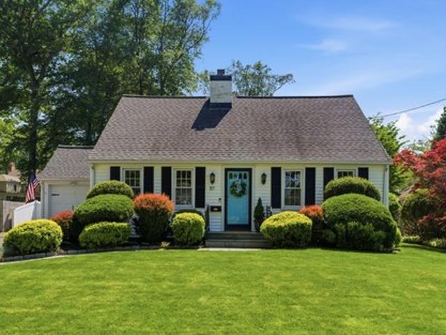 House for sale in North Haven, Connecticut