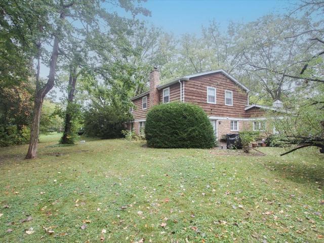 House for sale in Lincolnshire, Illinois