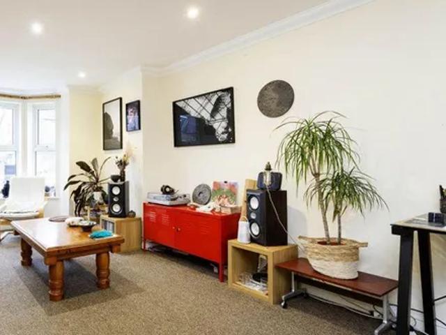 House for rent in West Hackney, Greater London