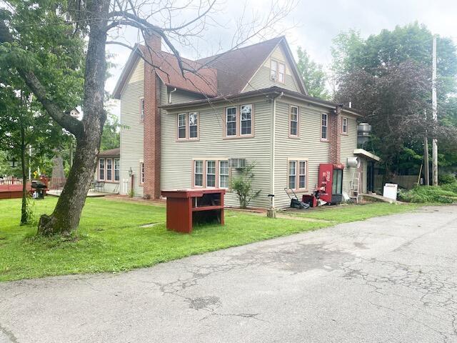 Commercial for sale in Beach Lake