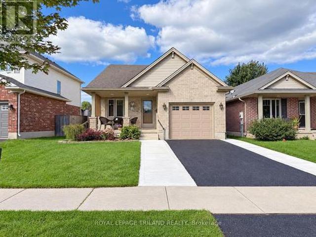House for sale in St. Thomas, Southwestern Ontario