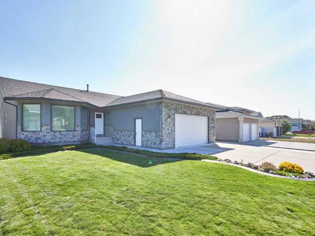 House for sale in Medicine Hat, Alberta