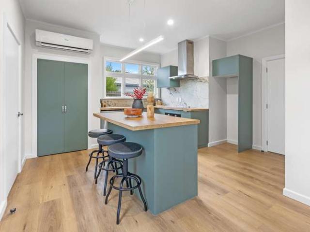 House for sale in Chaslands, Canterbury