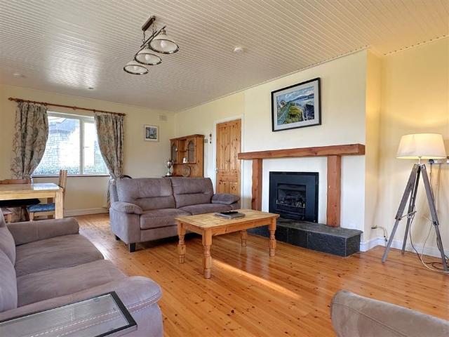House to rent in Gorteeny, Connacht