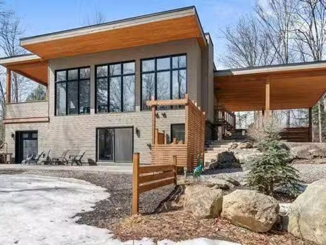 House for sale in Bolton-est, Quebec