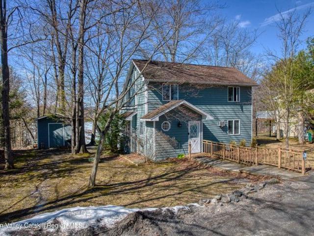 House for sale in Athens, New York