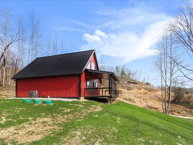 House for sale in Powell, Kentucky