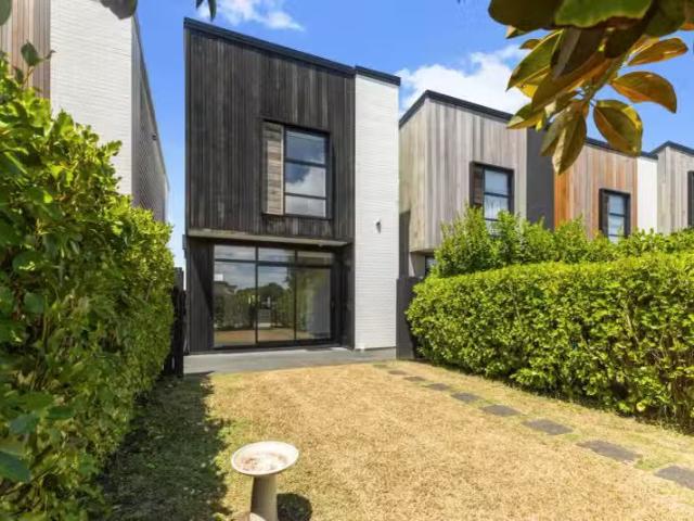 House for sale in Papakura