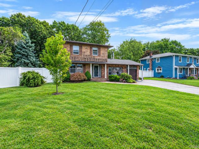 House for sale in Bohemia, New York