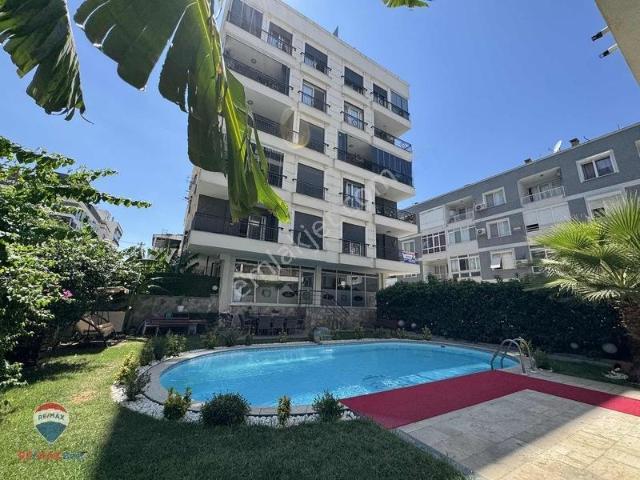 Karşiyaka, İzmir içerisinde satılık mülk