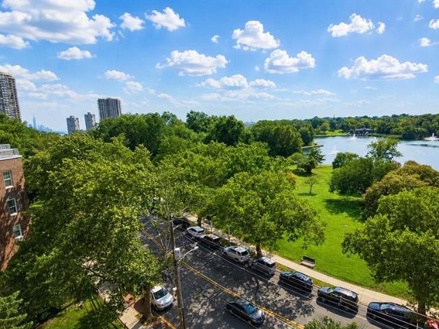 Condo for sale in Hudson, New Jersey