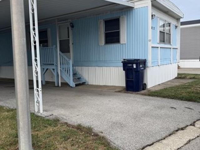 House for sale in Bridgeview, Illinois