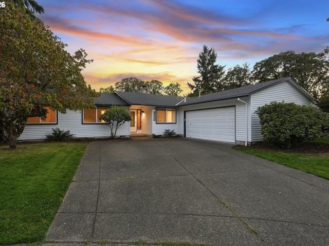 House for sale in Oregonia