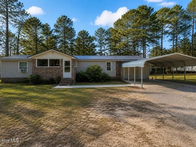 House for sale in Maxton, North Carolina