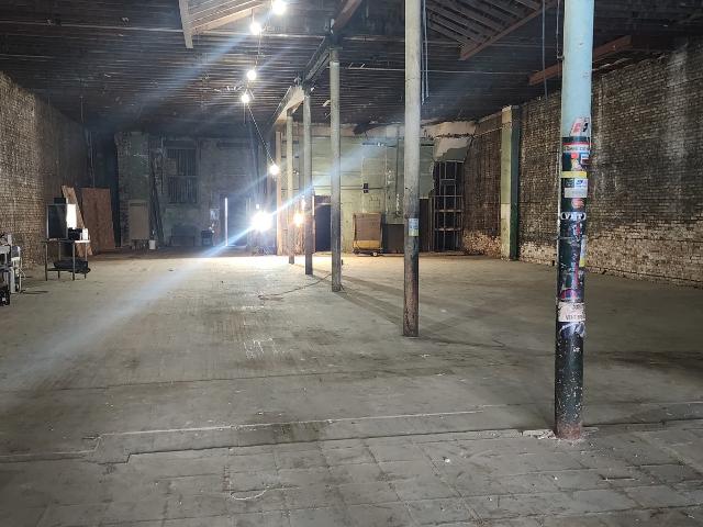 Commercial for sale in Chicago Park, Illinois