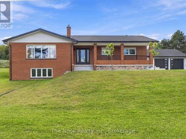 House for sale in Hamilton Township, Central Ontario