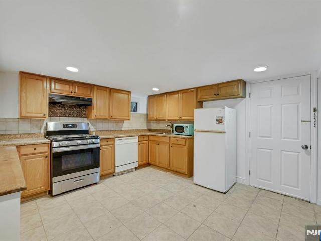 House for sale in Hudson, New Jersey