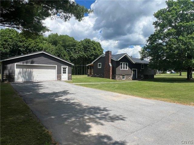 House for sale in Oneida, New York