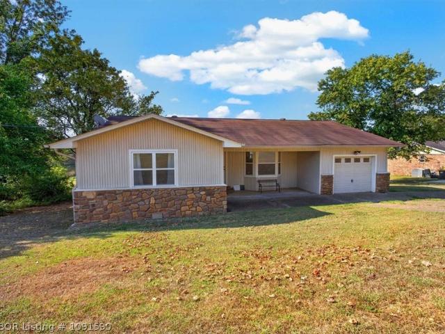 House for sale in Hackett, Sebastian County