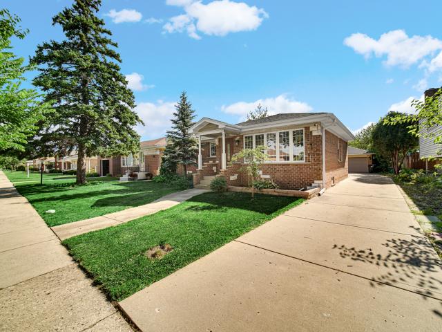 House for sale in Morton Grove, Illinois